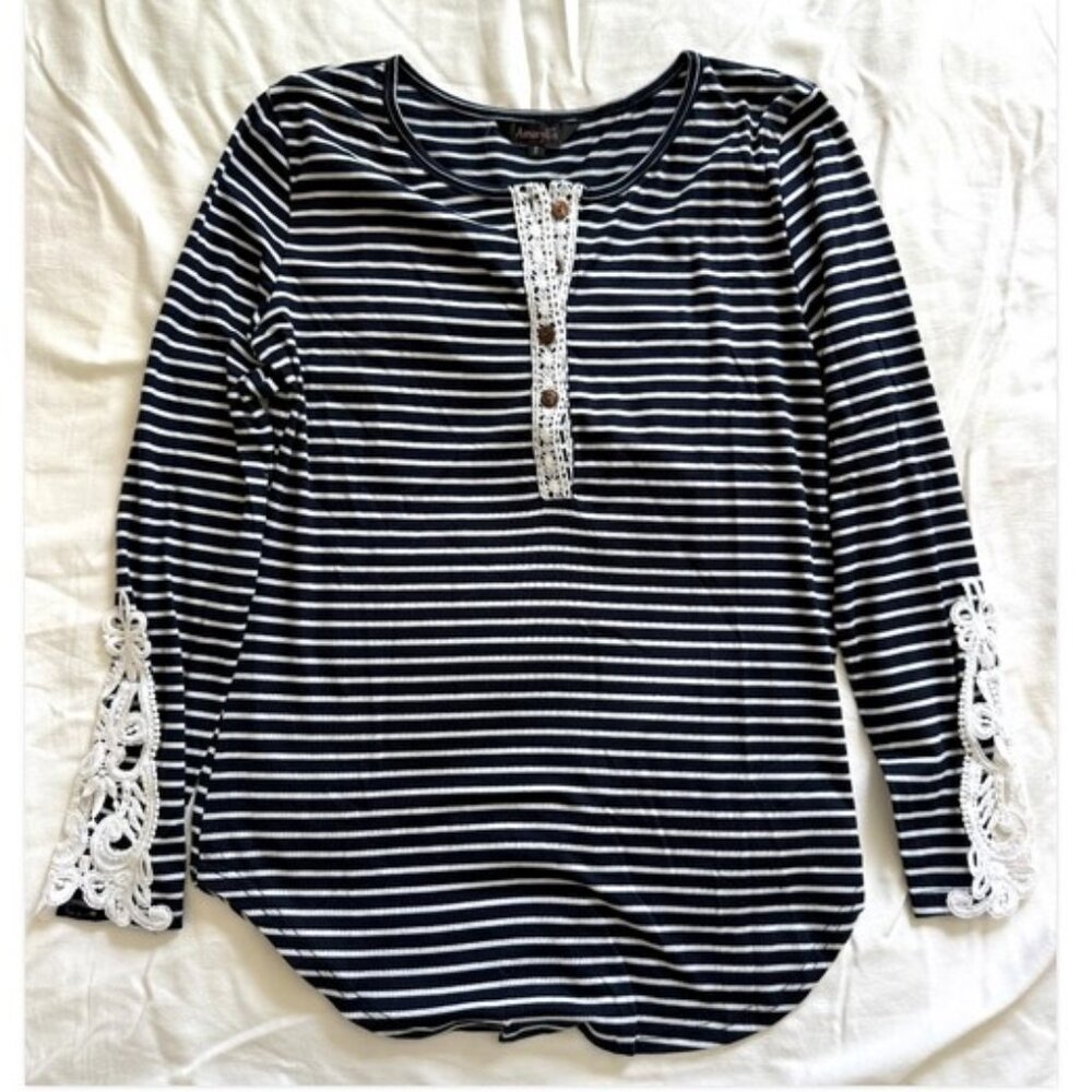NEW Amaryllis Lace Henley Top Striped White Blue T-Shirt Longsleeve S Small NWT
